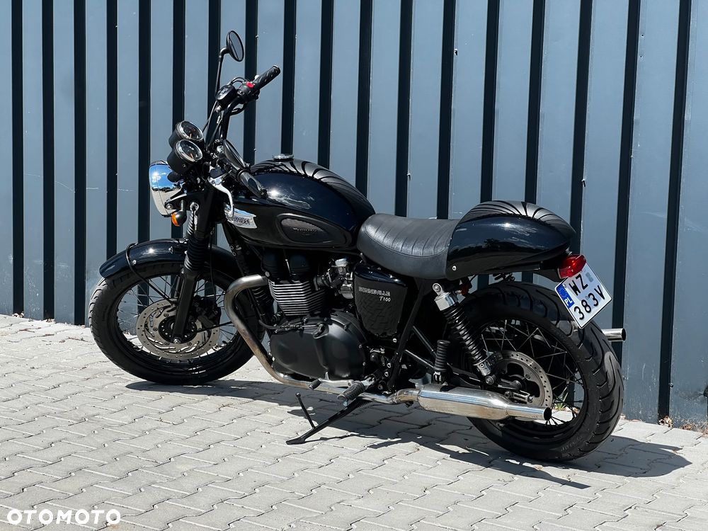 Triumph Bonneville - 7