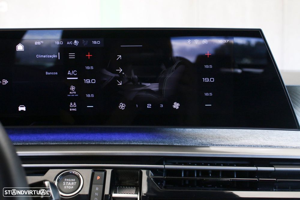 Peugeot 3008 1.2 Hybrid Allure e-DCS6 - 28