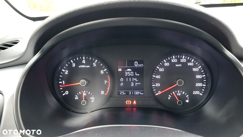 Kia Rio 1.2 M - 11