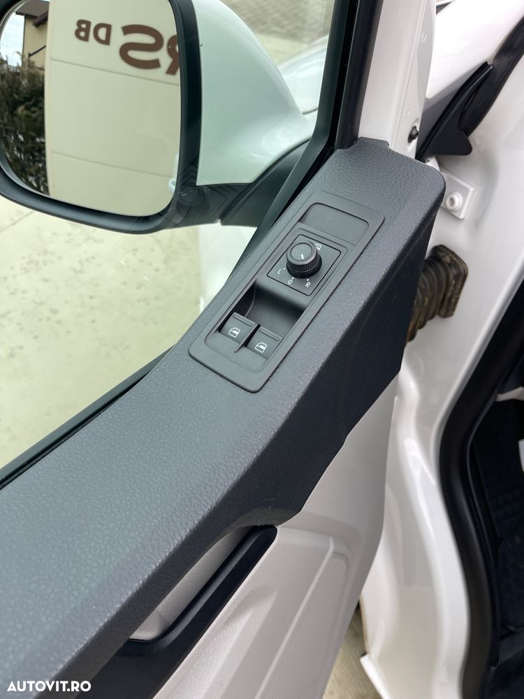 Volkswagen Caravelle LR Comfortline - 32