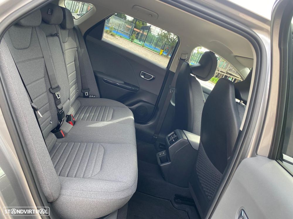 Kia K4 1.0 T-GDI Tech - 16