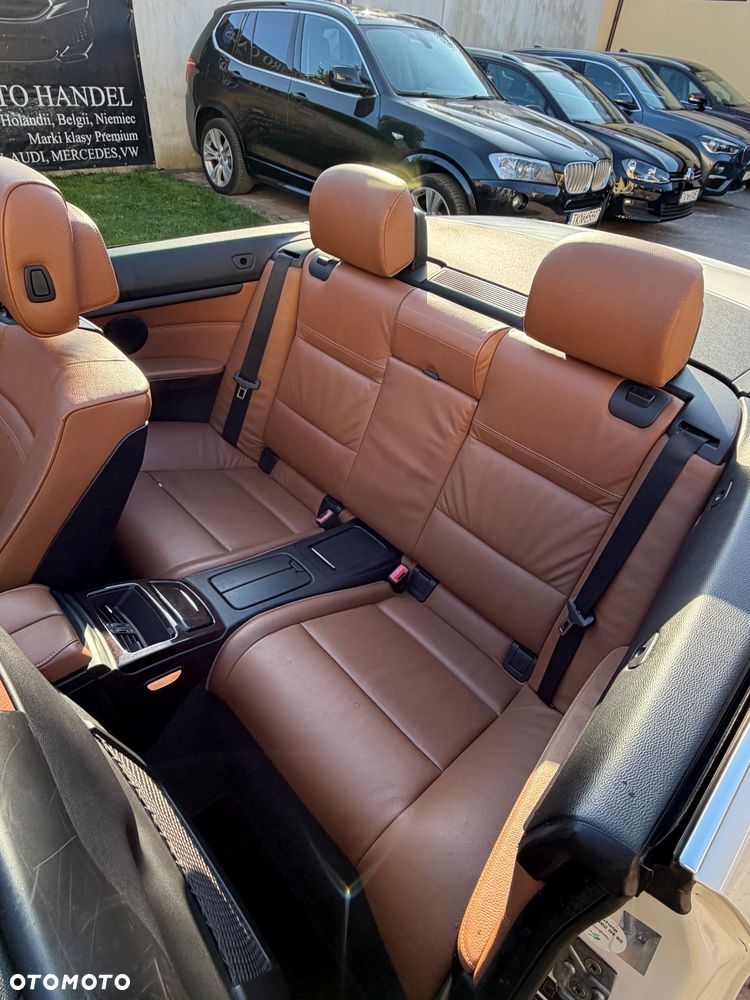 BMW Seria 3 320i Edition Exclusive - 34