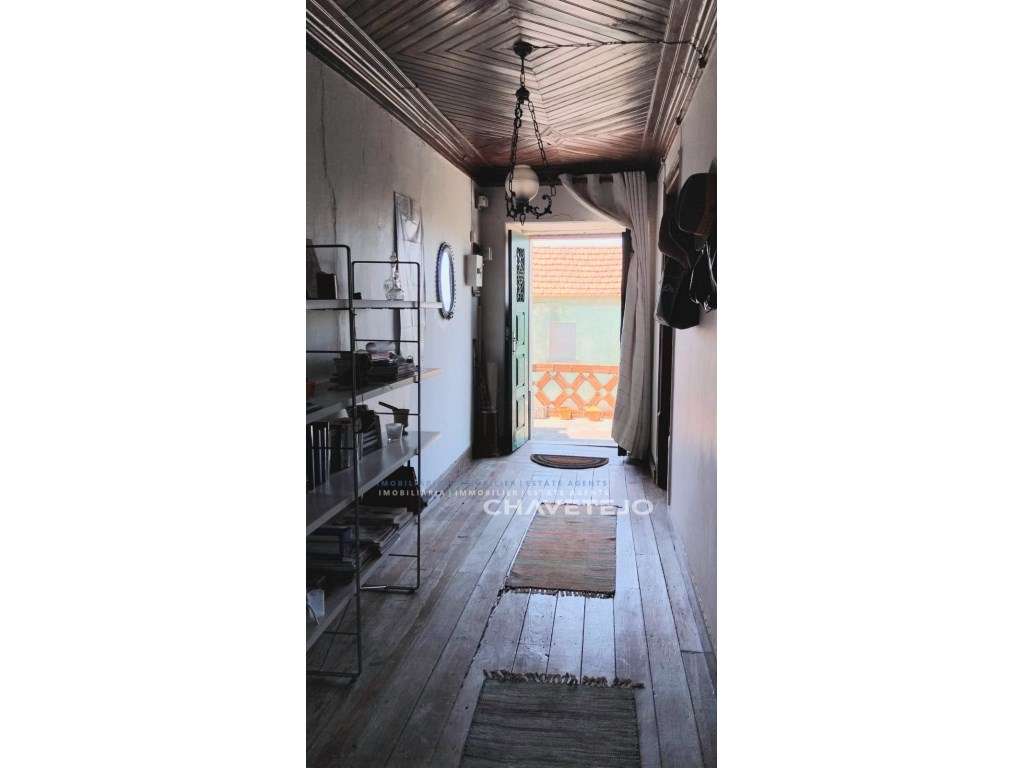 Casa De Aldeia Com Três Quartos, Varanda E Pátio - Grande imagem: 4/30
