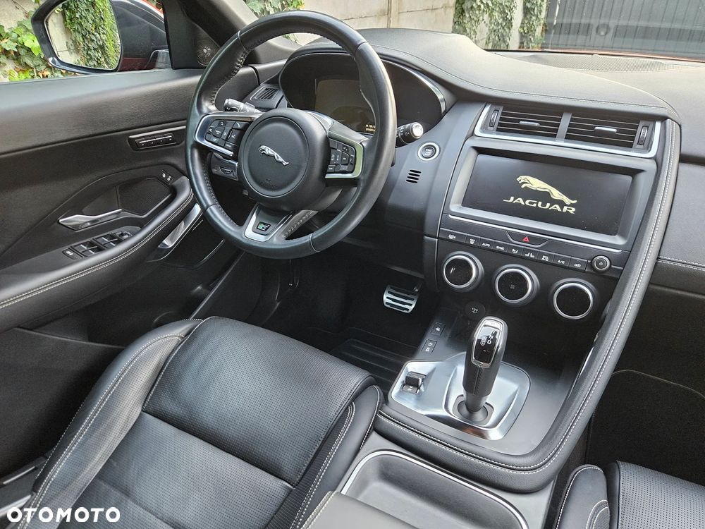 Jaguar E-Pace D240 AWD R-Dynamic SE - 13