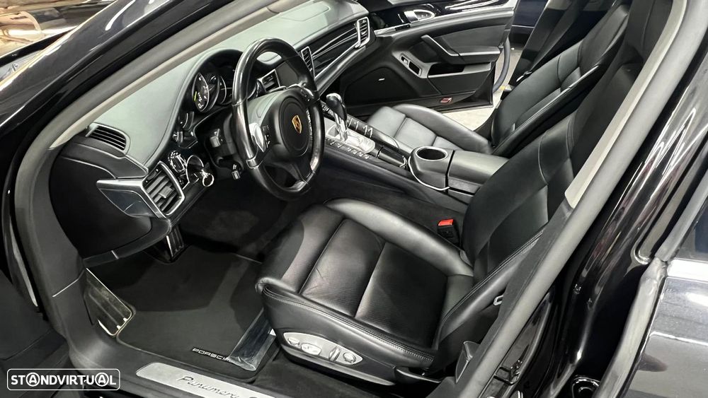 Porsche Panamera 4S - 5