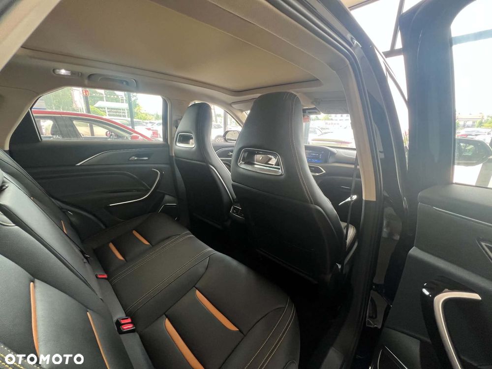 Bestune T77 1.5T Elegance DCT - 14