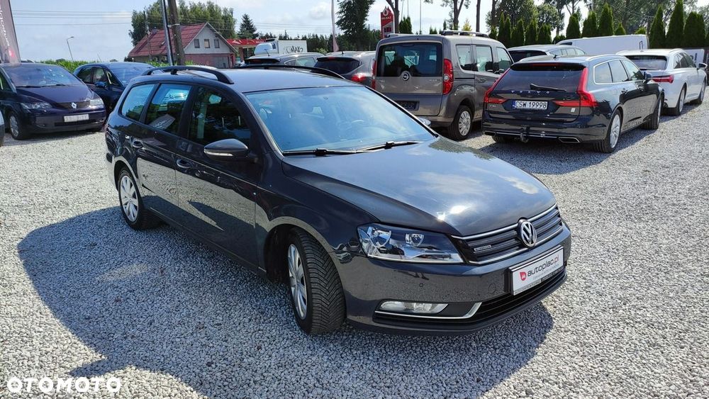 Volkswagen Passat - 17