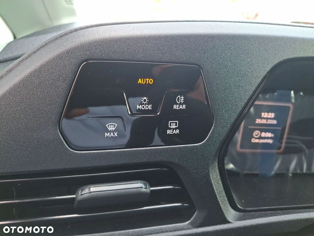Volkswagen Caddy - 26