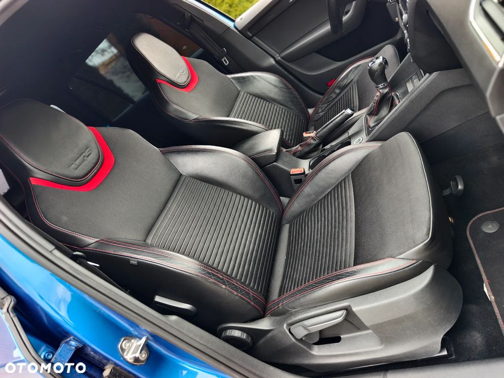 Skoda Octavia 2.0 TDI DSG RS - 21