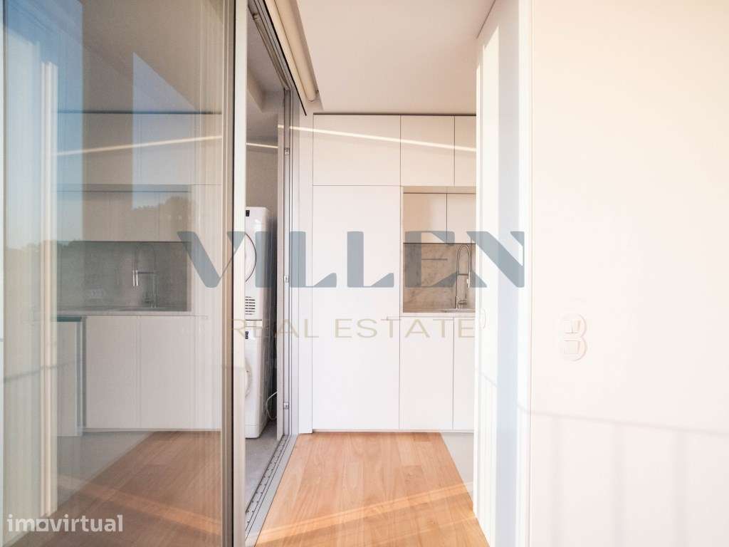 Apartamento T3 Duplex Mobilado no Centro da Cidade - Edifício Novo ... - Grande imagem: 2/26