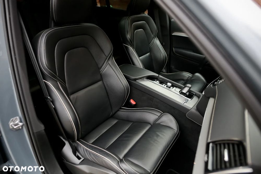Volvo XC 90 B5 D AWD R-Design 7os - 25