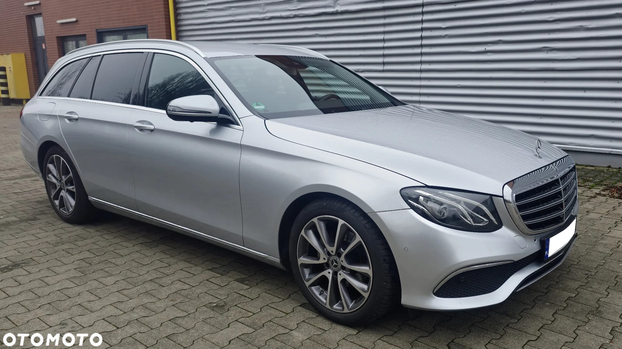 Mercedes-Benz Klasa E 220 d T 9G-TRONIC Exclusive - 3