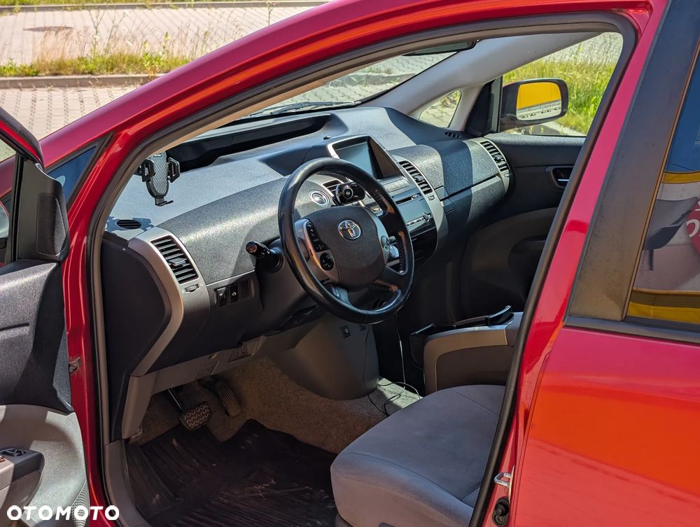 Toyota Prius 1.5 VVT-i Sol - 13