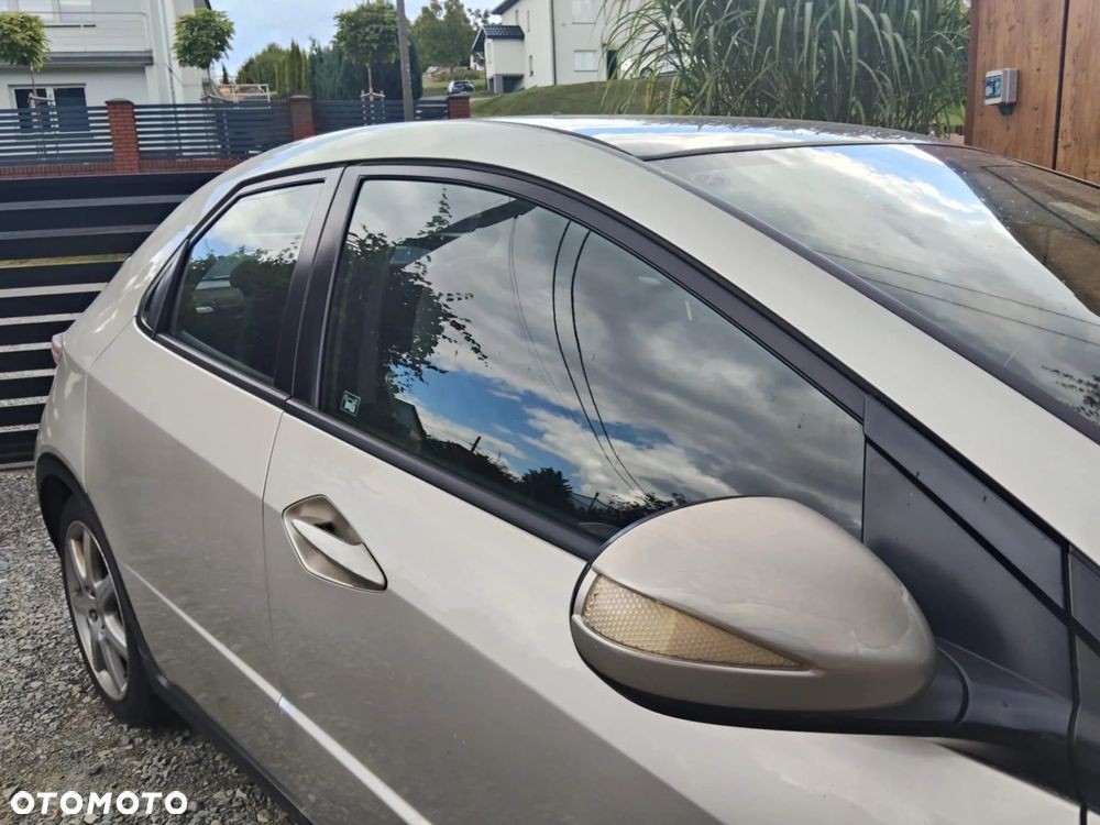 Honda Civic 1.8 Comfort - 8