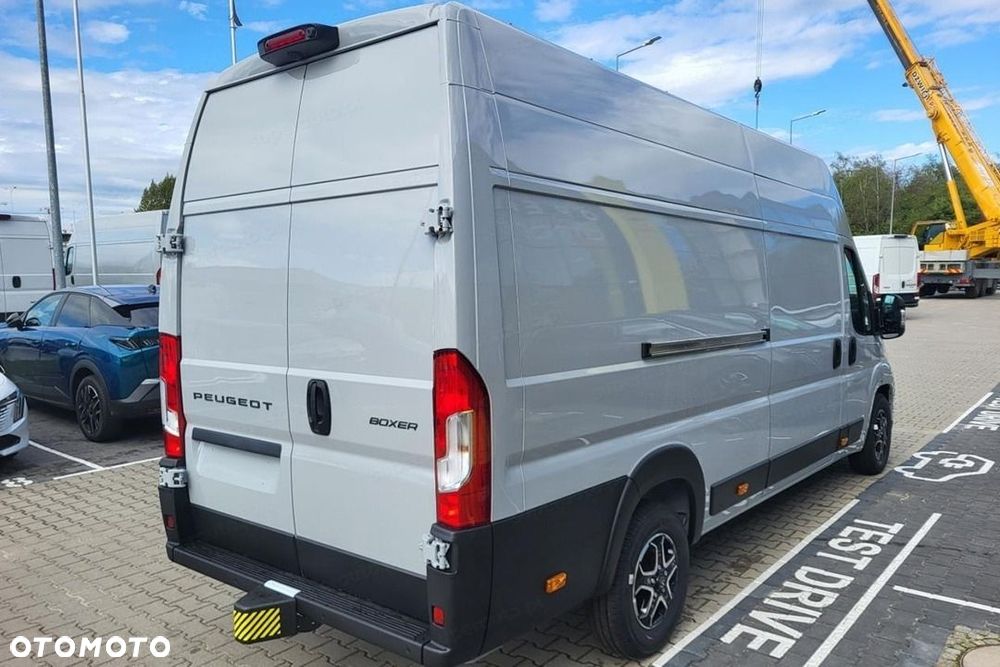 Peugeot Boxer Heavy L4H3 aut 2.2 180KM - 8