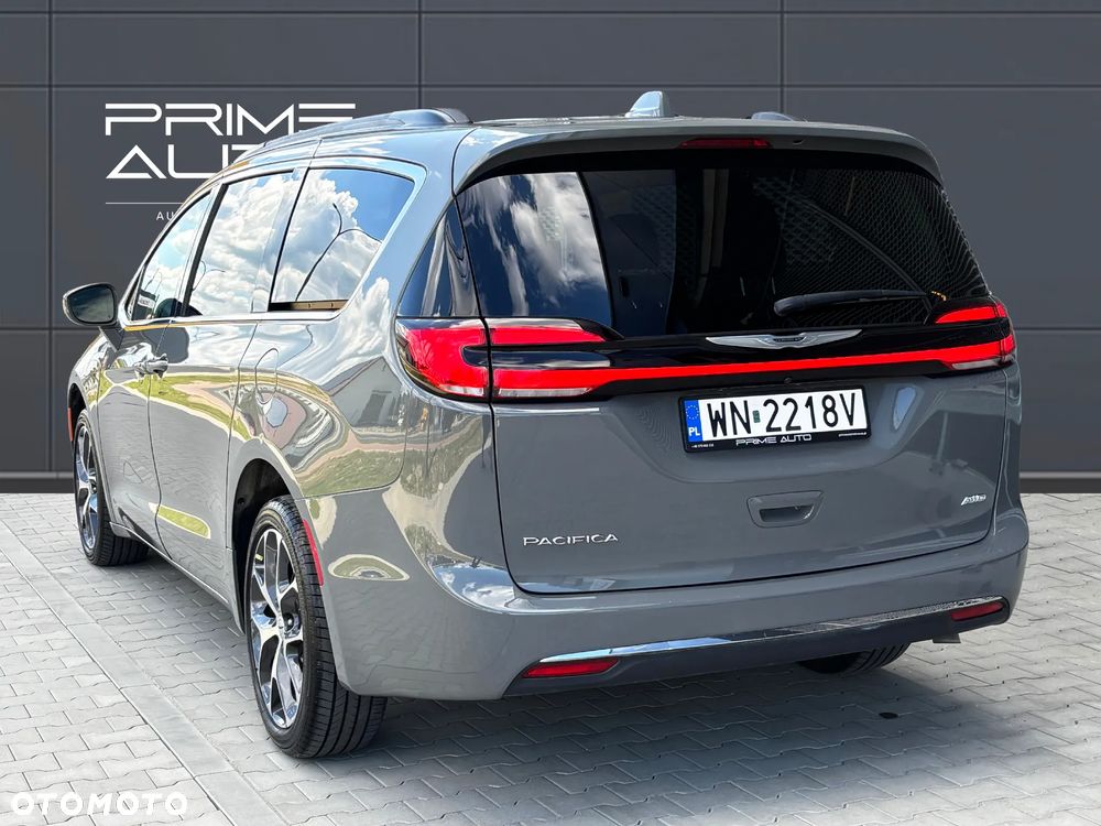 Chrysler Pacifica - 8