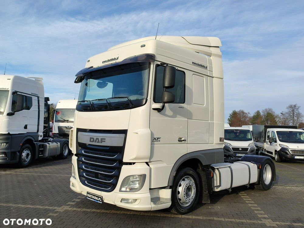 DAF XF 106.460 Euro 6 LowDeck Mega - 3