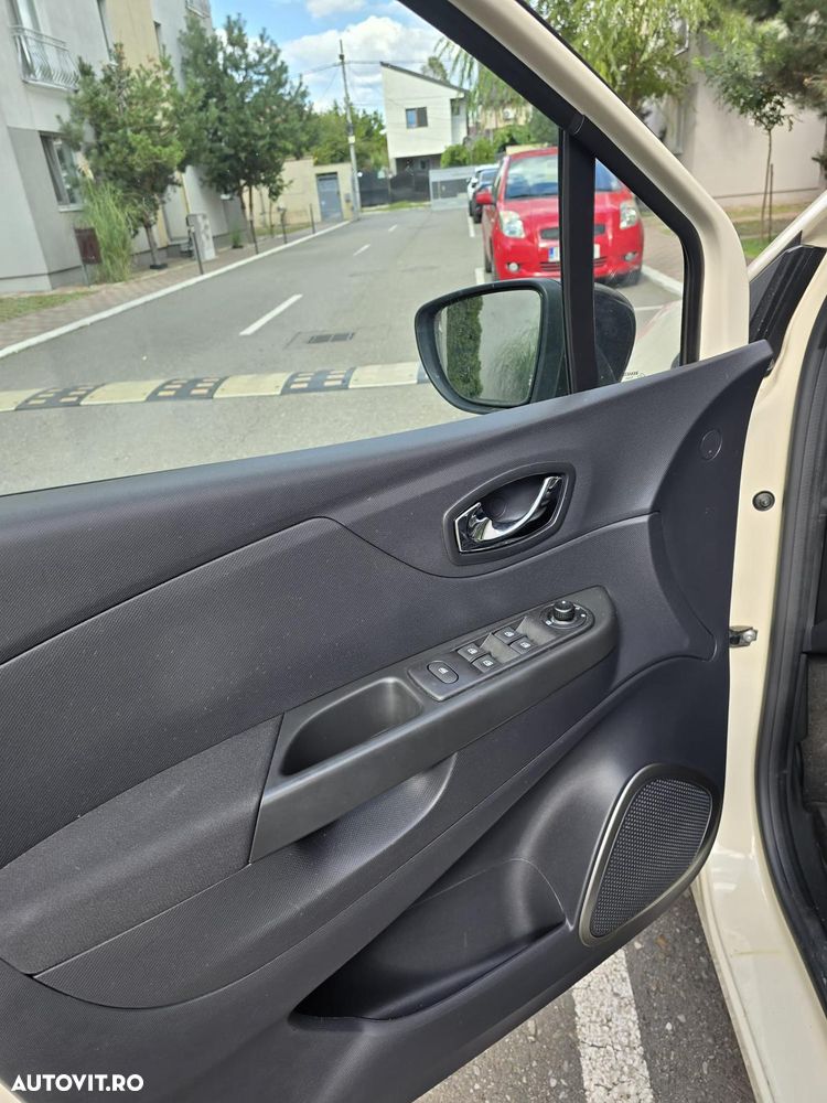 Renault Captur TCe Turbo Stop/Start Authentique - 9