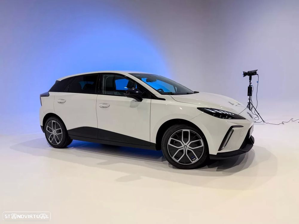 MG MG4 64 kWh Luxury - 18