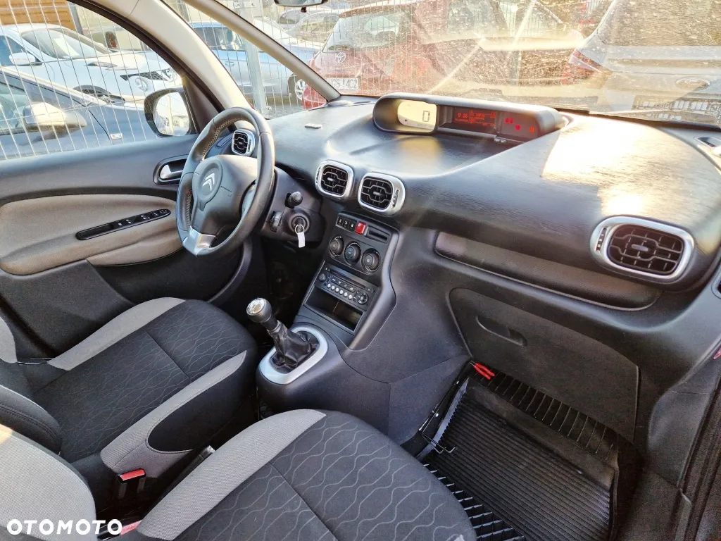 Citroën C3 Picasso 1.4i Seduction - 28