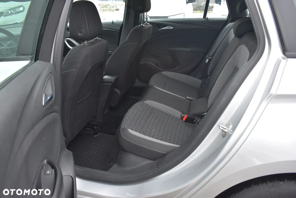 Opel Astra 1.5 CDTI Edition S&S - 12