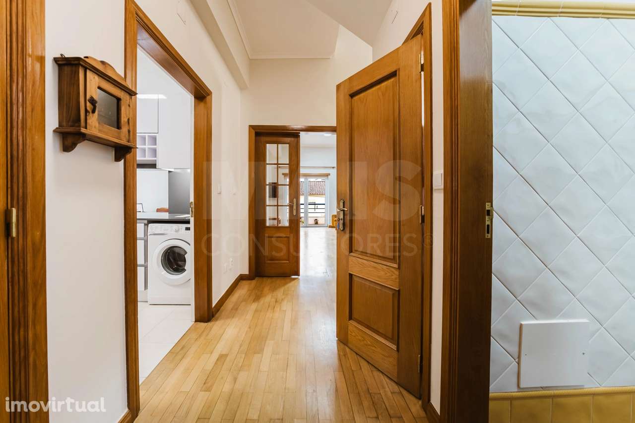 Apartamento T3 Duplex | Piscina | Bombarral Centro - Grande imagem: 4/43