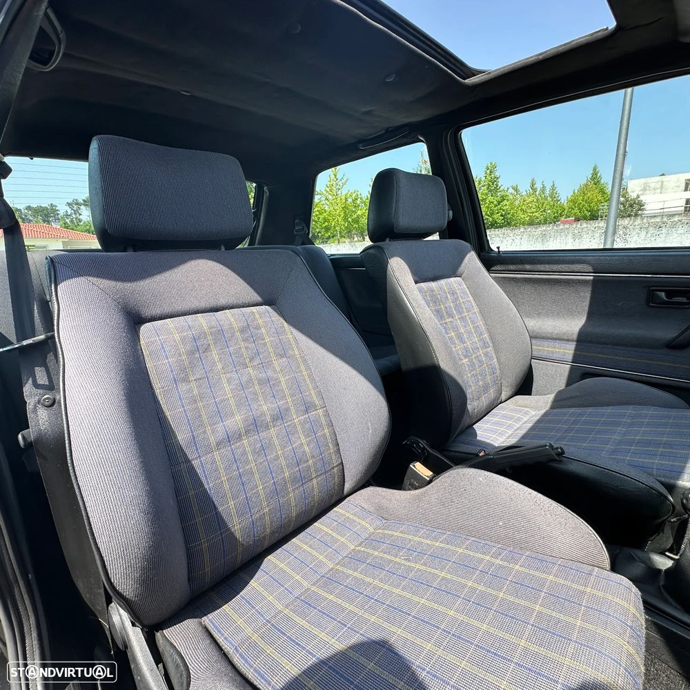 VW Golf 1.8 GTI 16V - 22