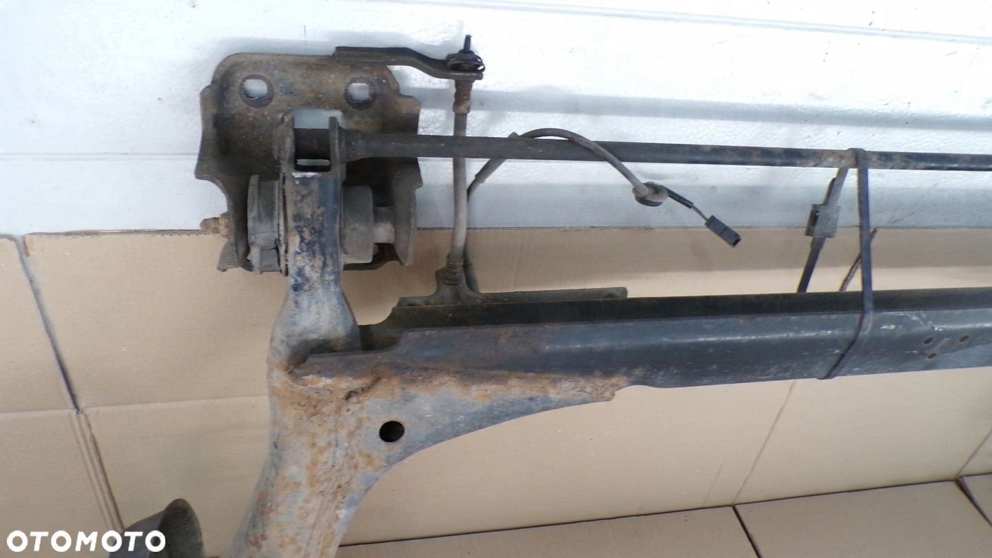 AUDI A4 B5 1.9 TDI LIFT BELKA ZAWIESZENIA TYŁ KOMBI - 11