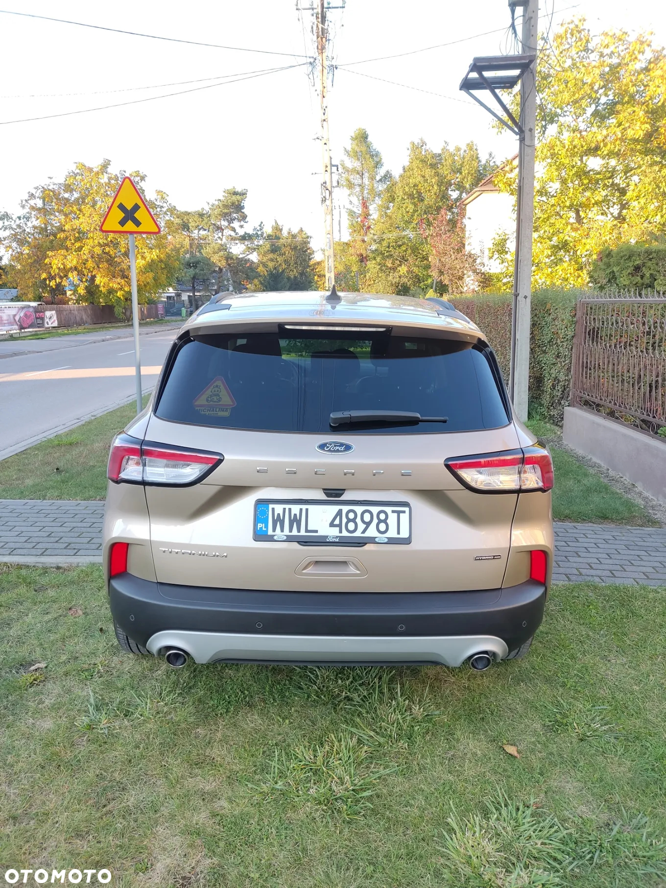 Ford Kuga 2.5 FHEV AWD Titanium - 7