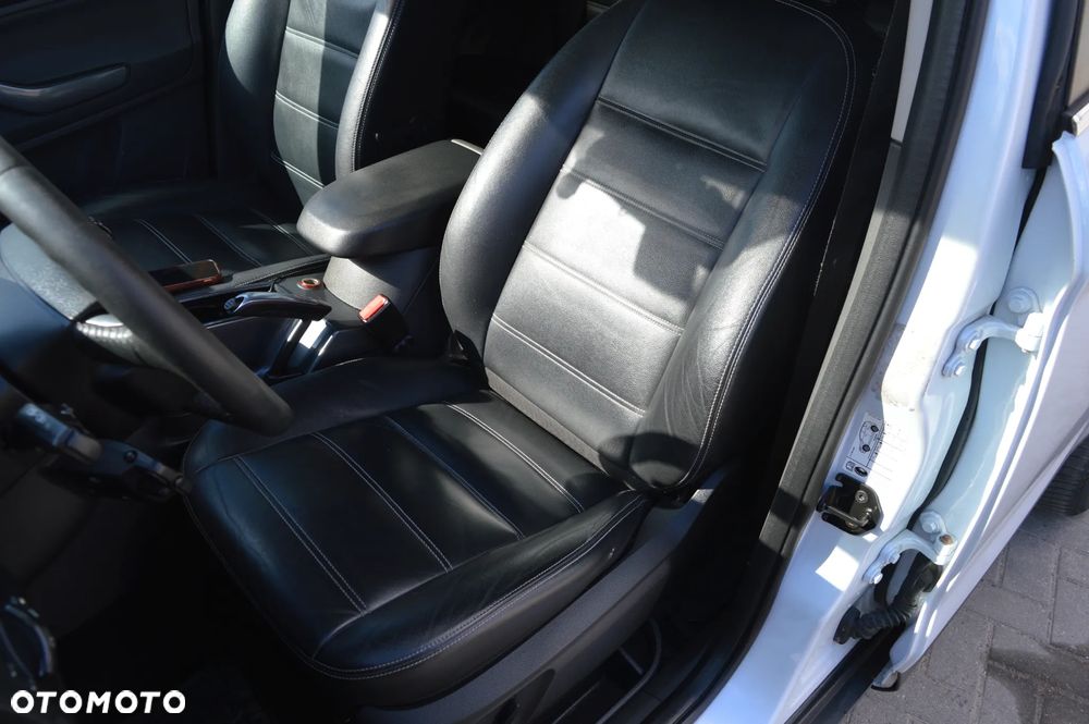 Ford Kuga 2.0 TDCi 4WD Titanium - 17