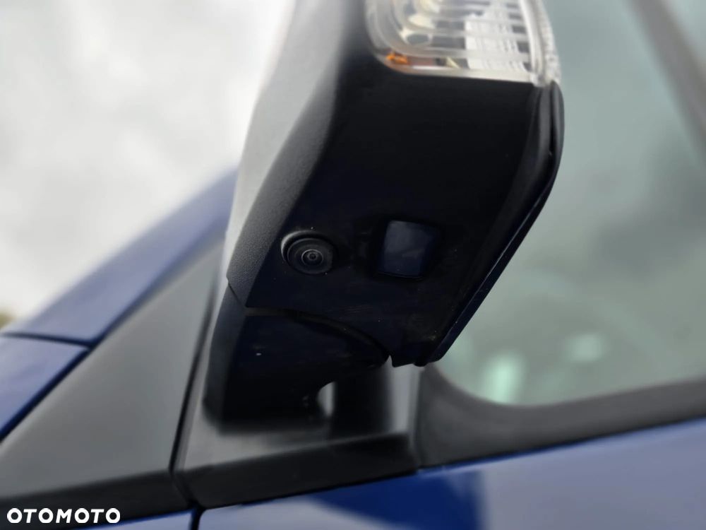 Mercedes-Benz Sprinter - 9