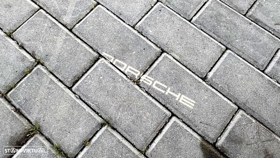 Porsche Cayenne Coupé E-Hybrid - 15