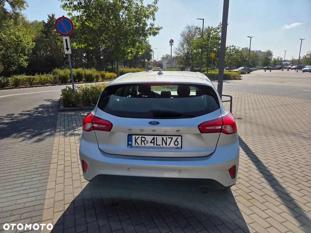 Ford Focus 1.5 TDCi Titanium PowerShift - 6