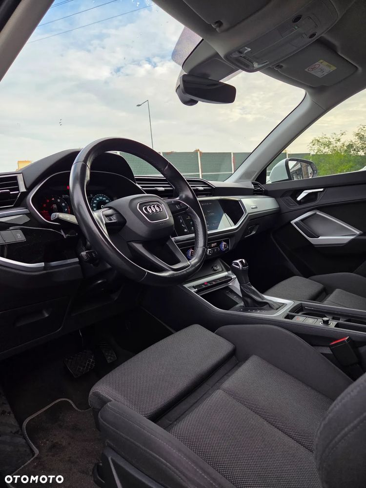 Audi Q3 35 TFSI Advanced S tronic - 17