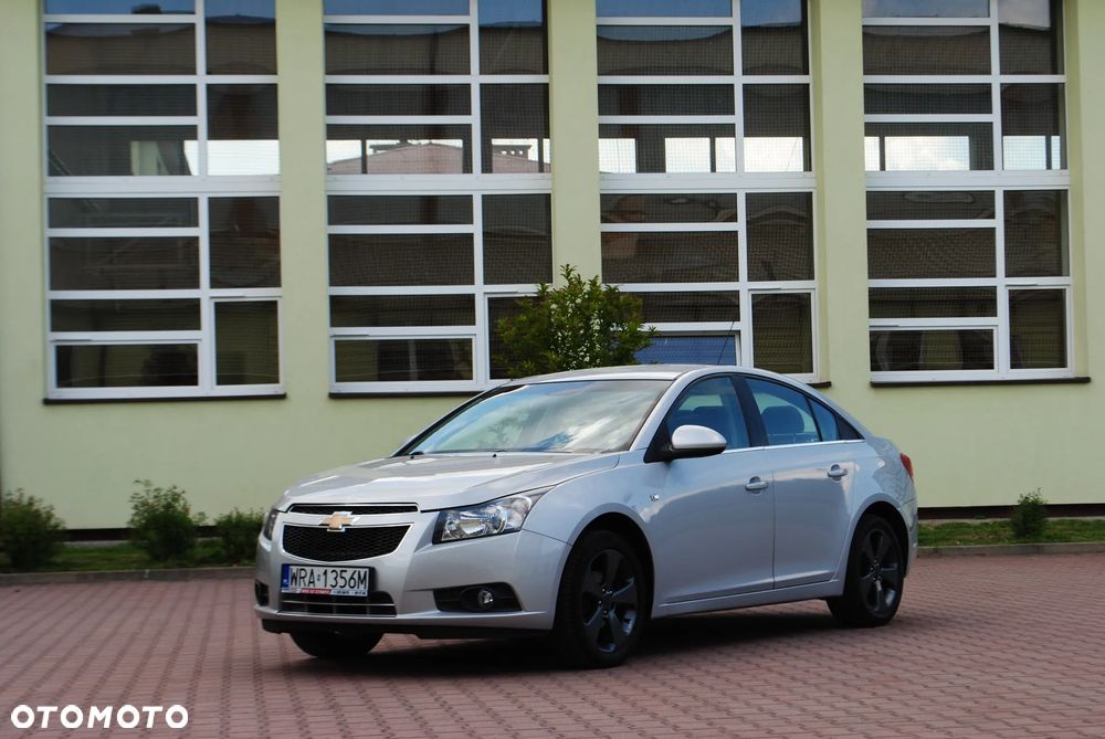 Chevrolet Cruze 1.8 LT - 2