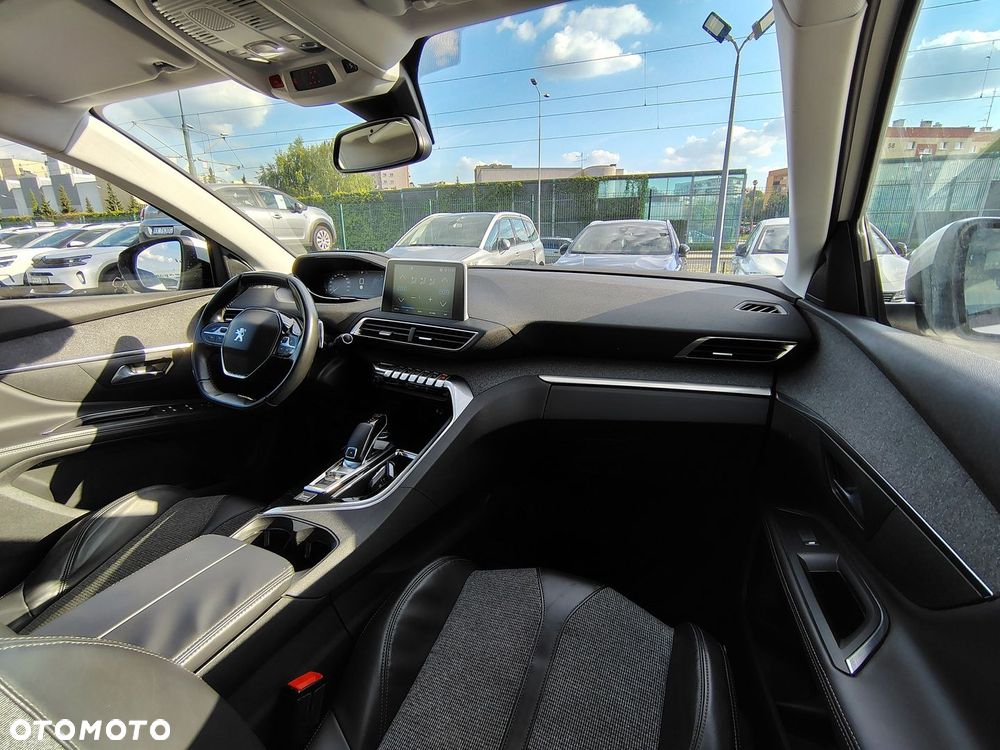 Peugeot 5008 1.6 BlueHDI Allure S&S EAT6 - 7
