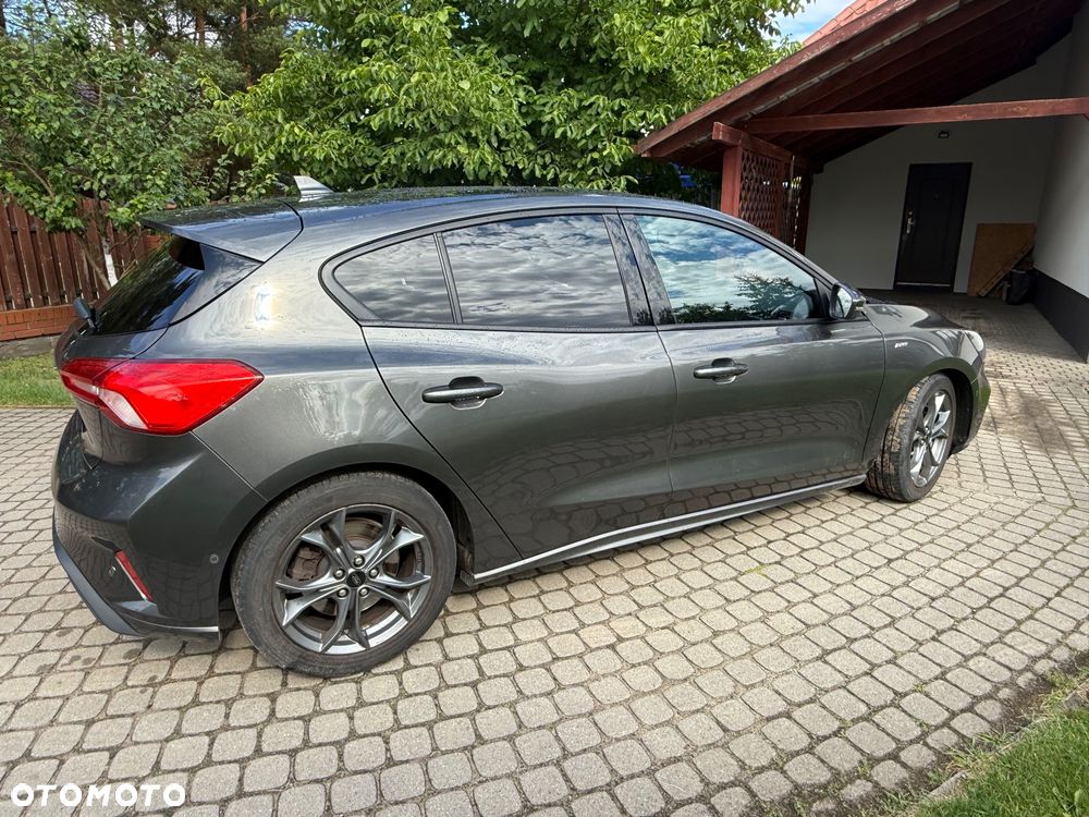 Ford Focus 1.5 EcoBoost ST-Line - 10