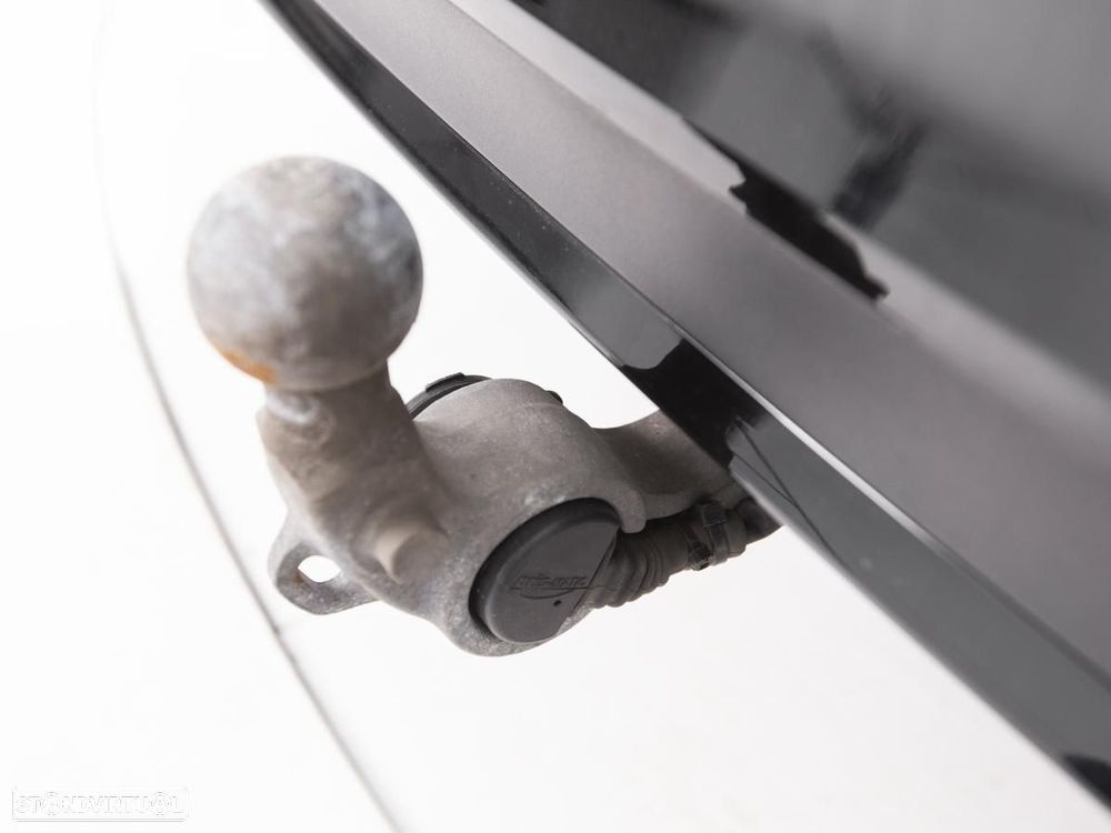 Mercedes-Benz E 300 de 4Matic 9G-TRONIC - 14