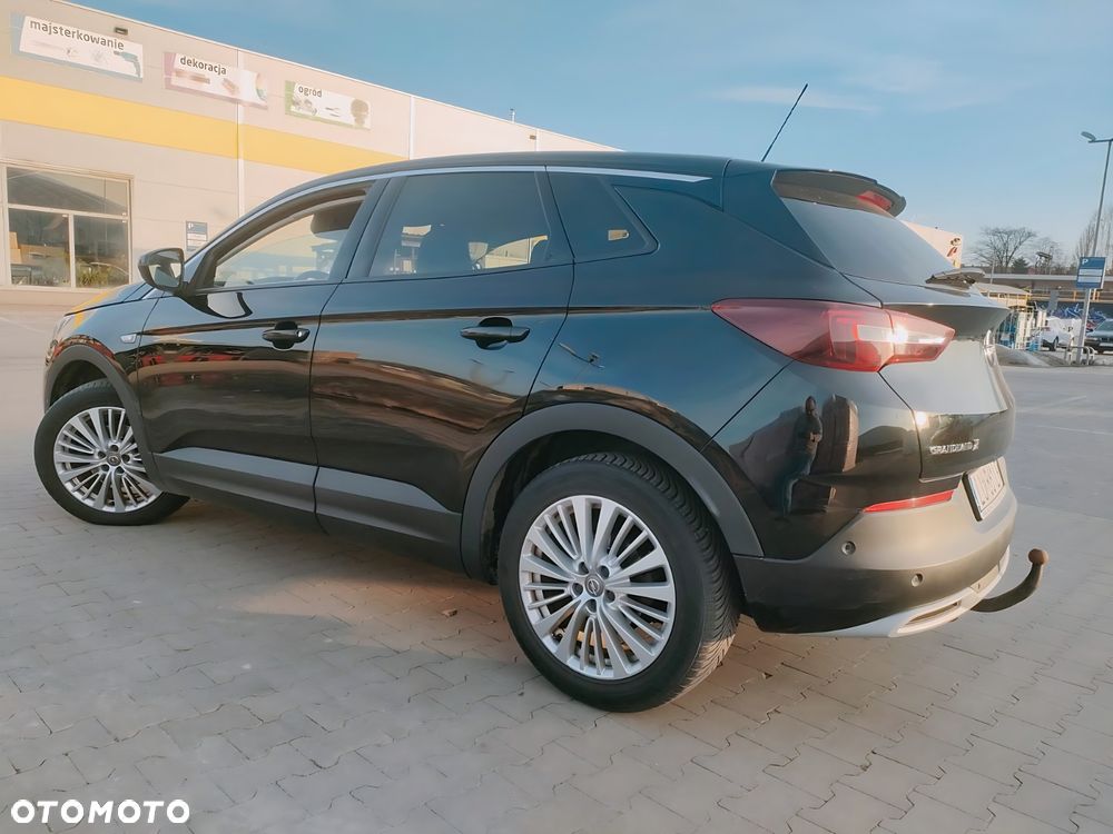 Opel Grandland X 1.2 T GPF Design Line S&S - 8