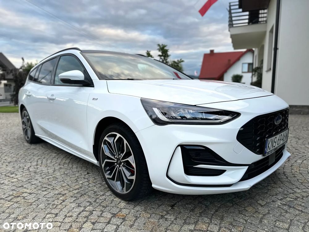 Ford Focus 1.0 EcoBoost Hybrid ST-LINE X - 1