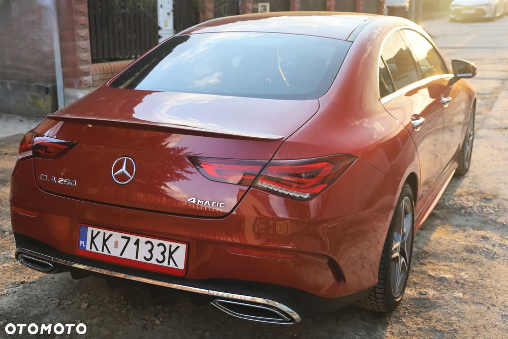 Mercedes-Benz CLA 250 4Matic 7G-DCT AMG Line - 13