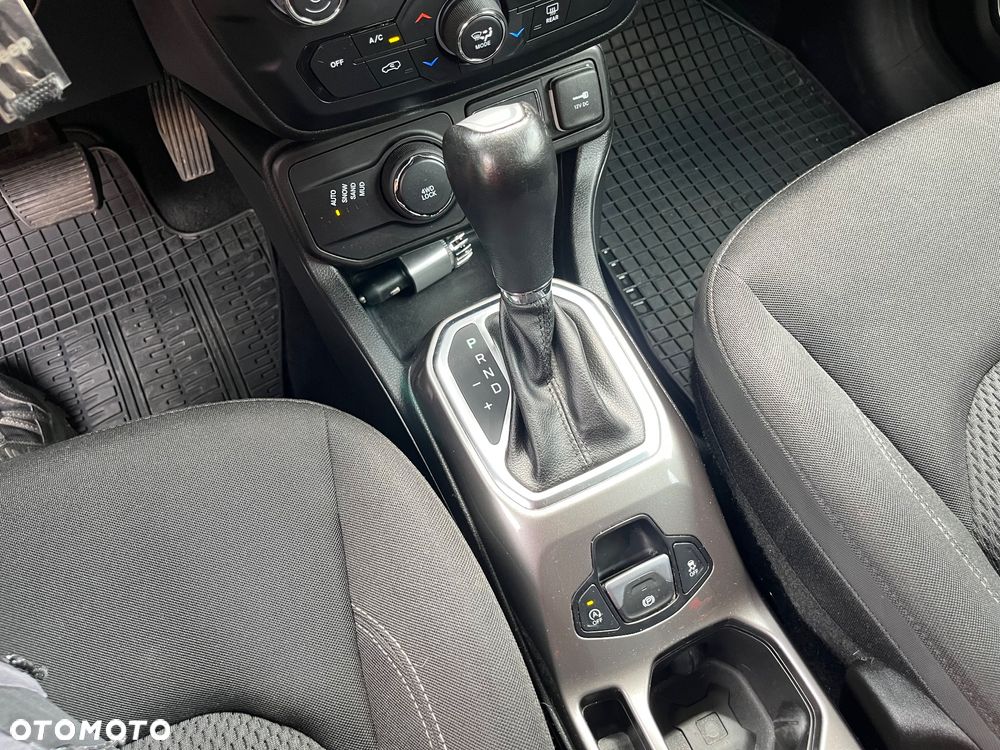 Jeep Renegade - 13