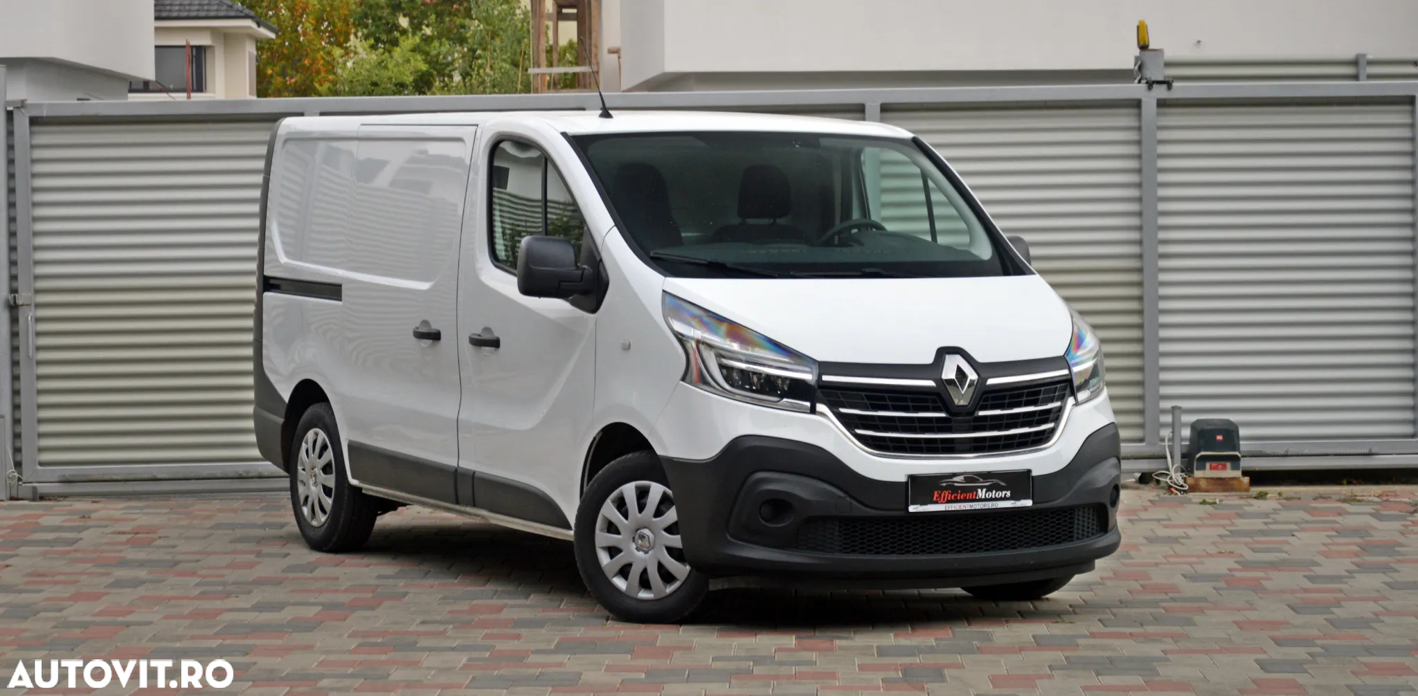 Renault Trafic - 11