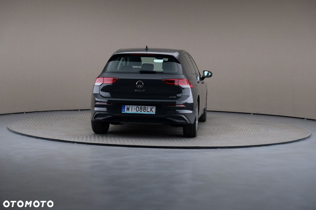Volkswagen Golf - 5