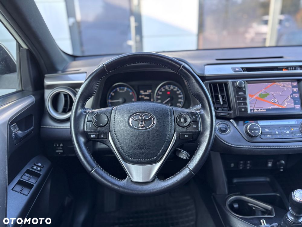 Toyota RAV4 2.0 D-4D Prestige 4x2 - 18