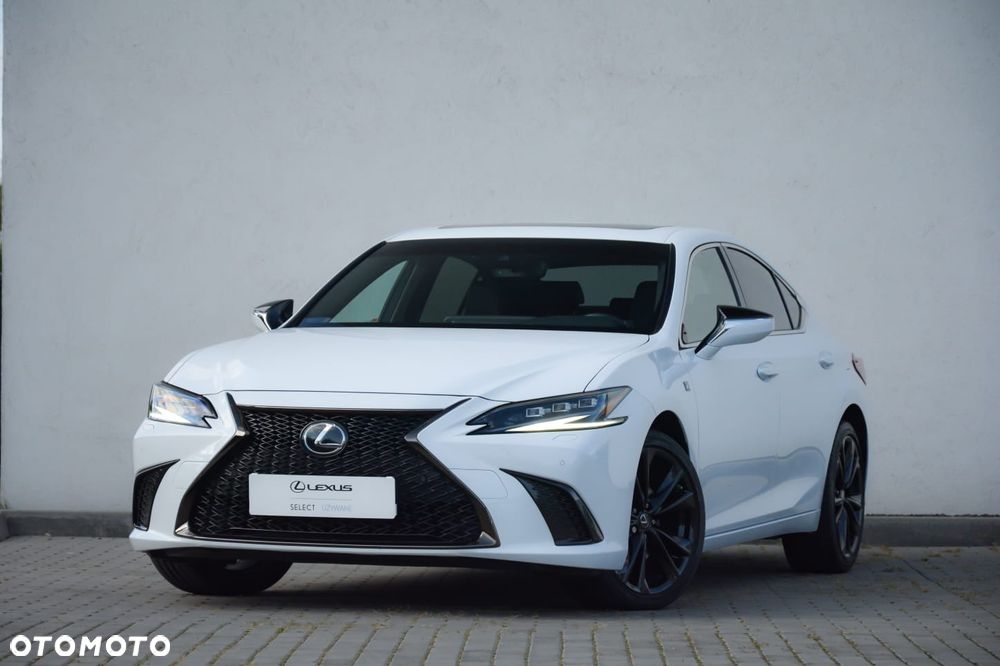 Lexus ES 300h F Sport Edition - 1