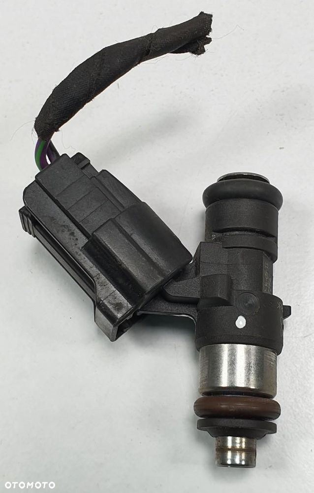WTRYSK WTRYSKIWACZ SKODA CITIGO 1.0 MPI 04C906031D - 1