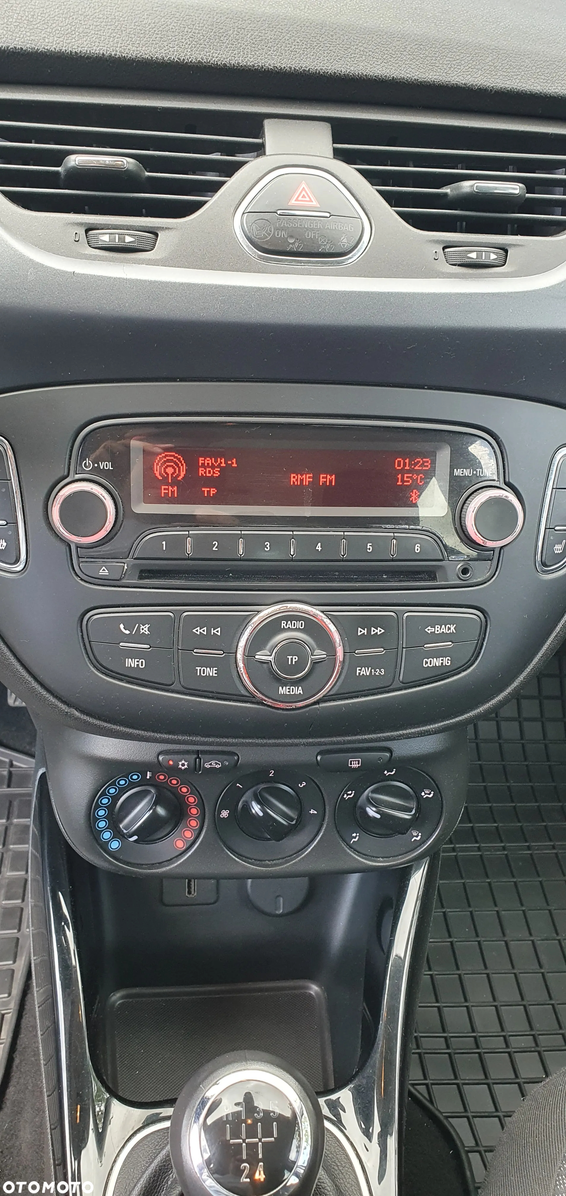 Opel Corsa 1.4 Cosmo - 11