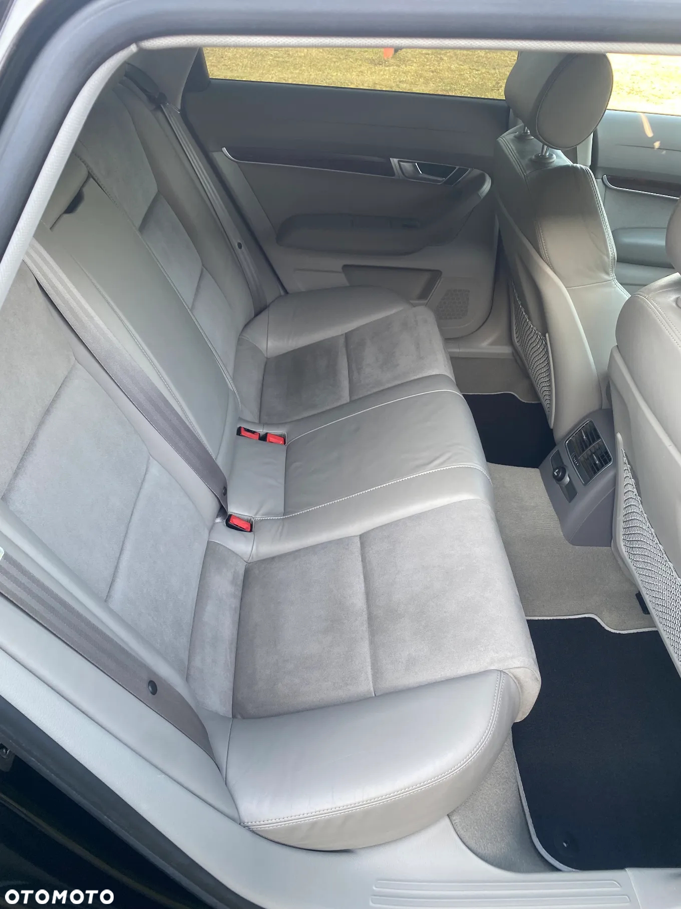 Audi A6 Avant 2.4 - 17