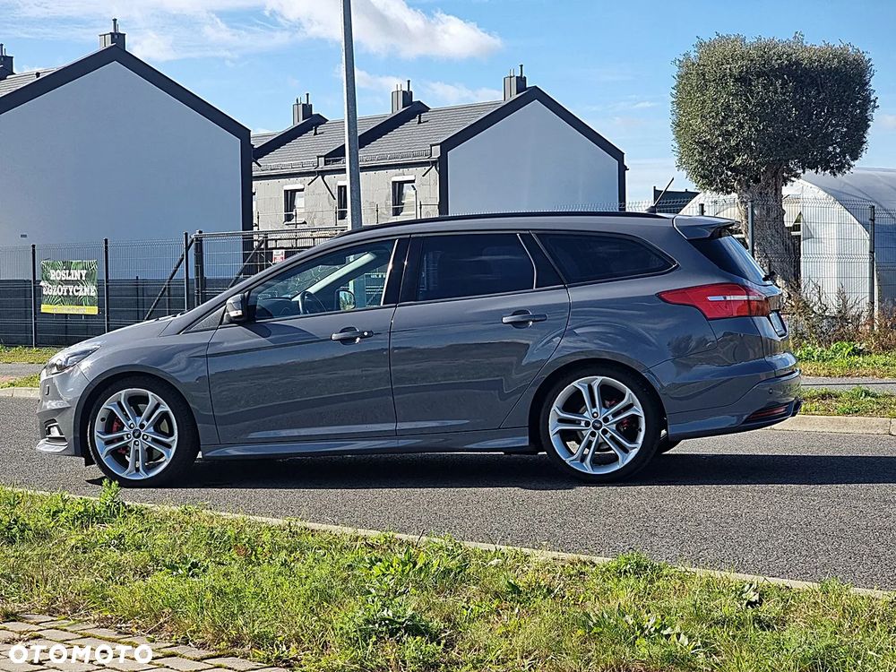 Ford Focus 2.0 TDCi ST - 8